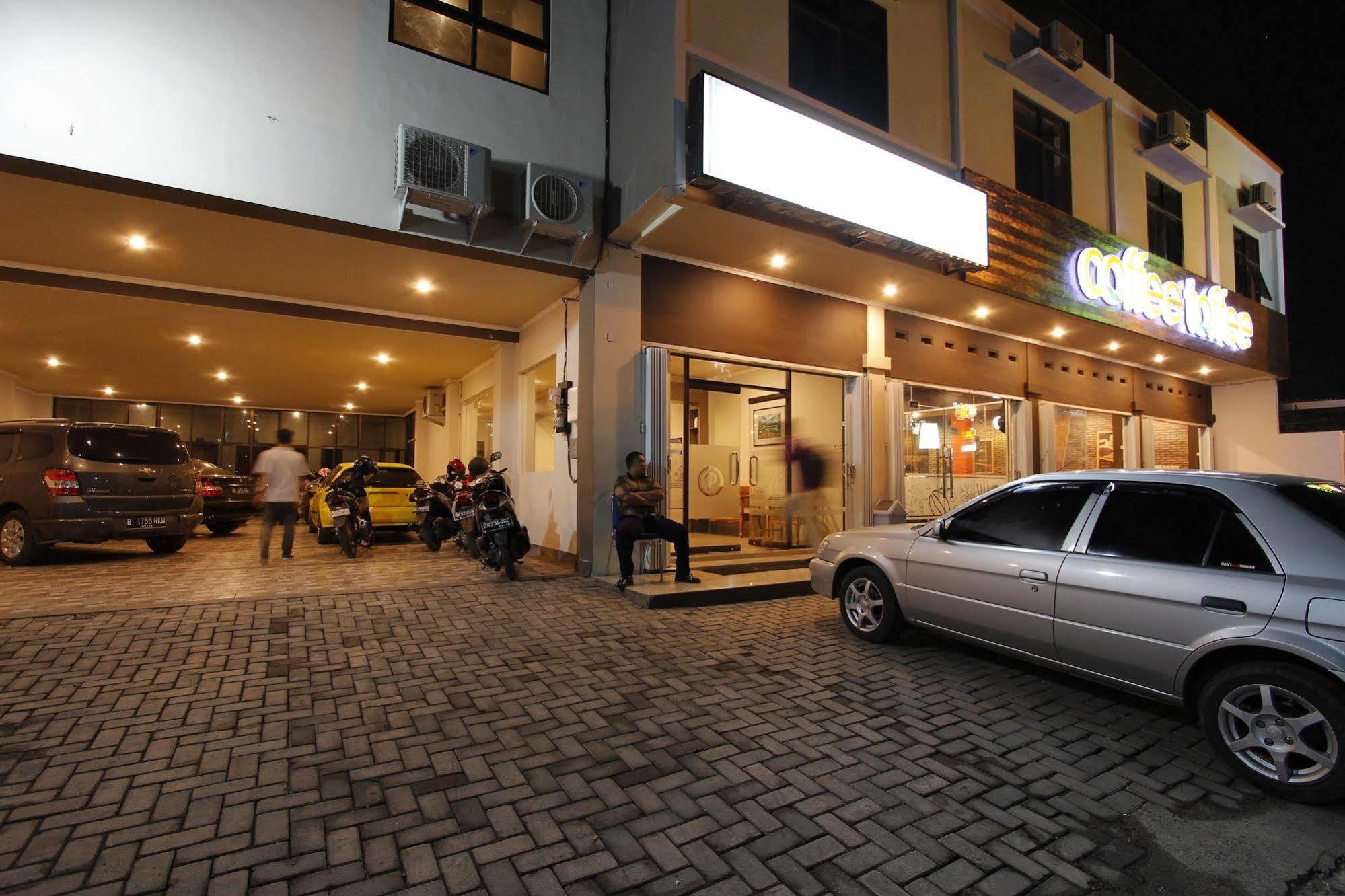 Palapa Hotel 마타람 외부 사진