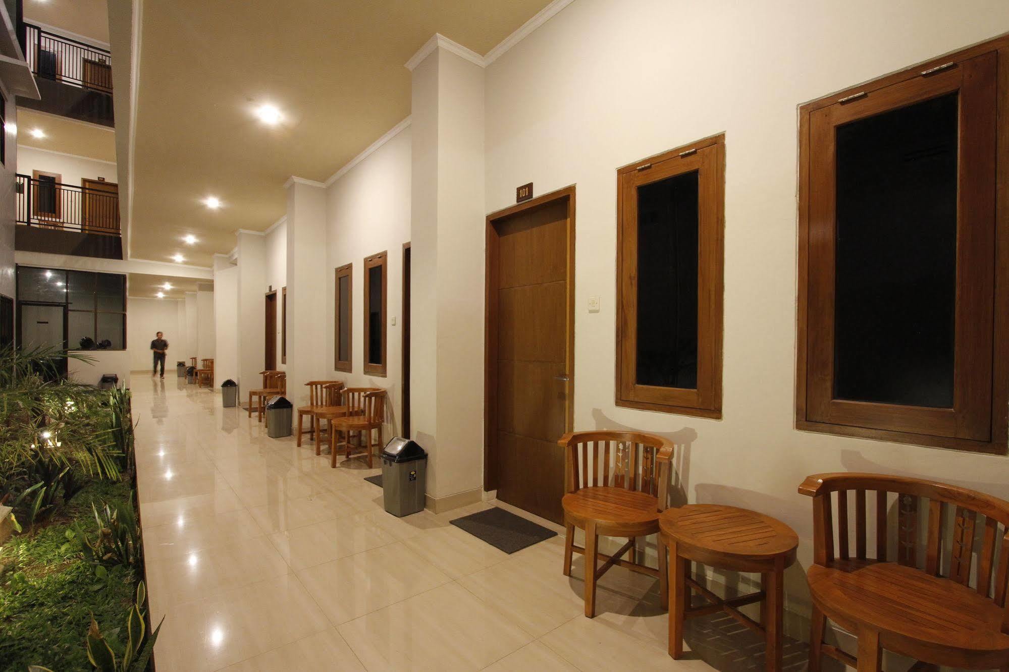 Palapa Hotel 마타람 외부 사진