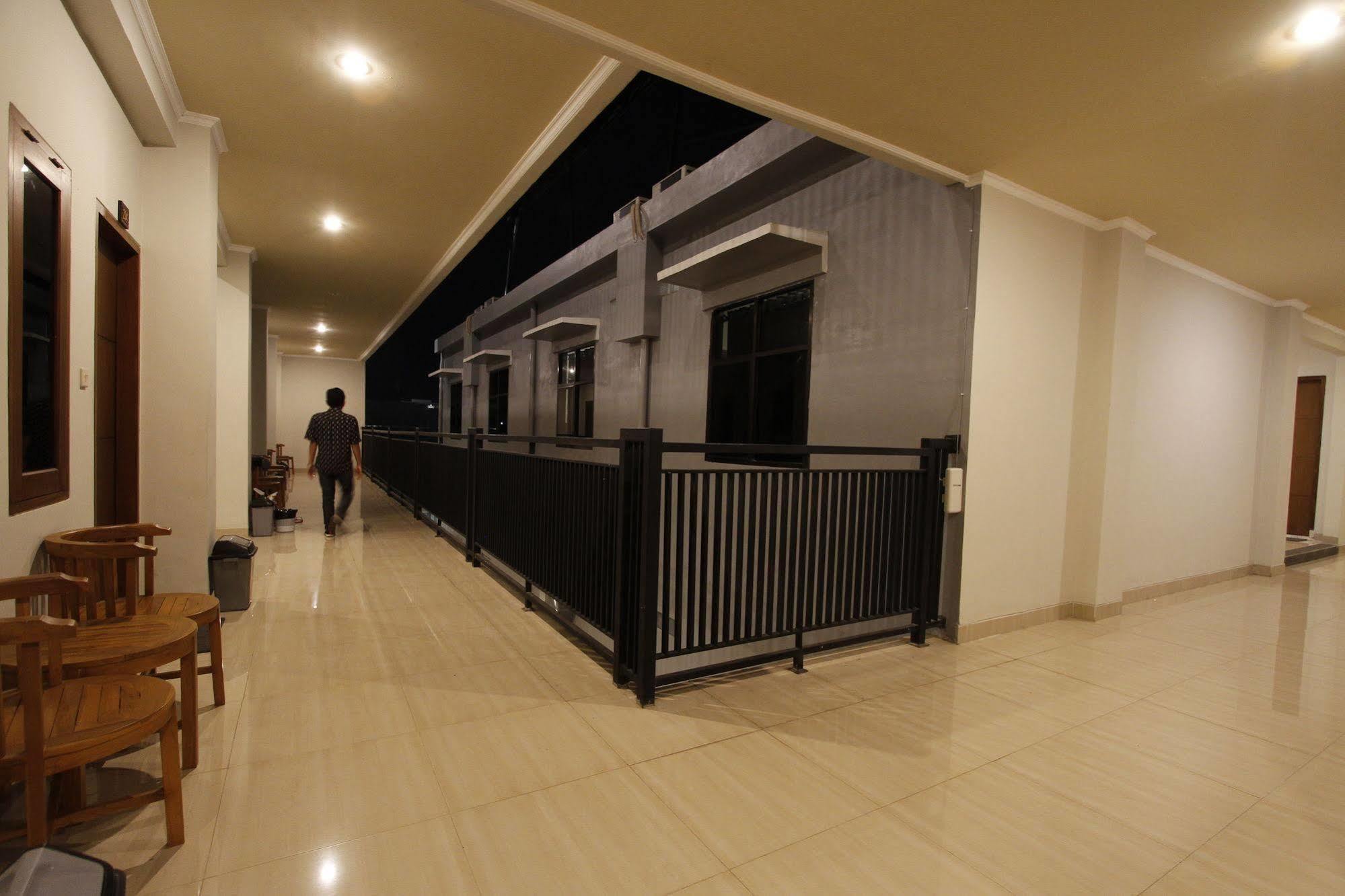 Palapa Hotel 마타람 외부 사진